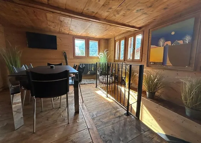 Cosy Chalet - Renovated And Charming