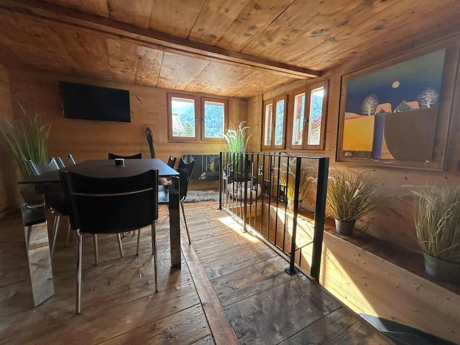 Cosy - Renovated And Charming